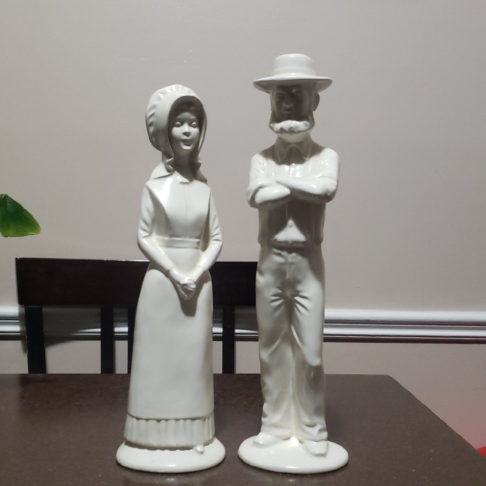 Vintage Pair Amish Man And Woman Ceramic White Glaze Figurines.